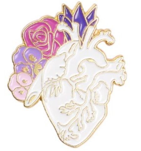 Pin Corazón con flores blanco