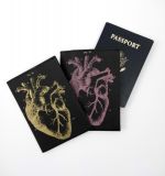 Porta pasaporte HEART Negro/Dorado