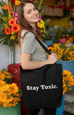 Totebag negro stay toxic